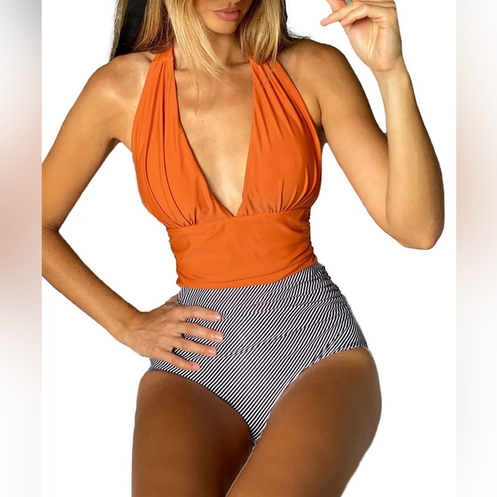 NWOT Cupshe one piece Large